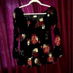 Floral print long sleeve top